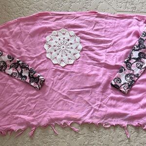 Boutique Pink and Black Women's Fringe Top